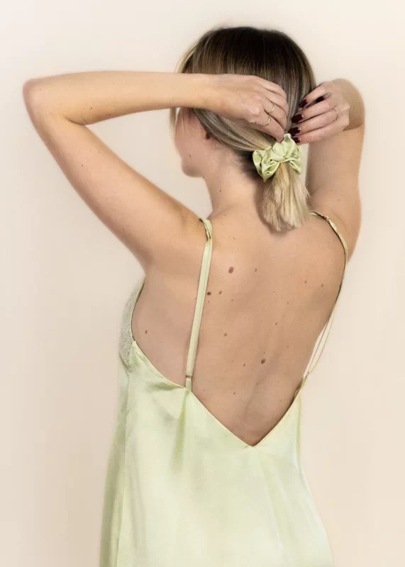 chouchou en soie vert amande