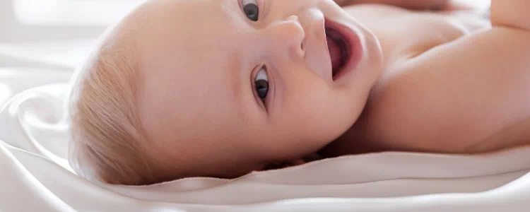 bienfaits bébé dormir sur la soie peau cheveux